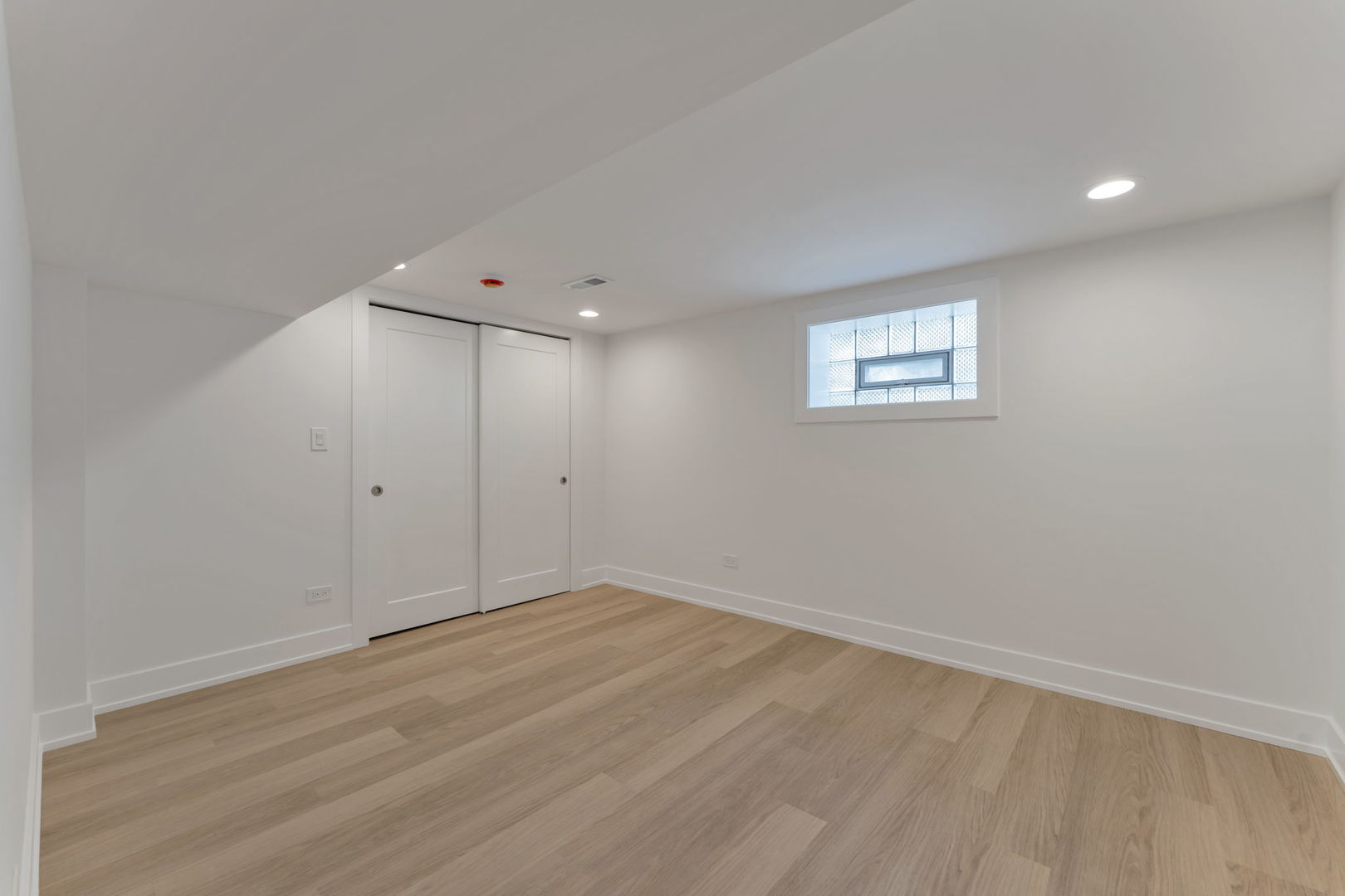 2825 W 84th Place Property Photo 12