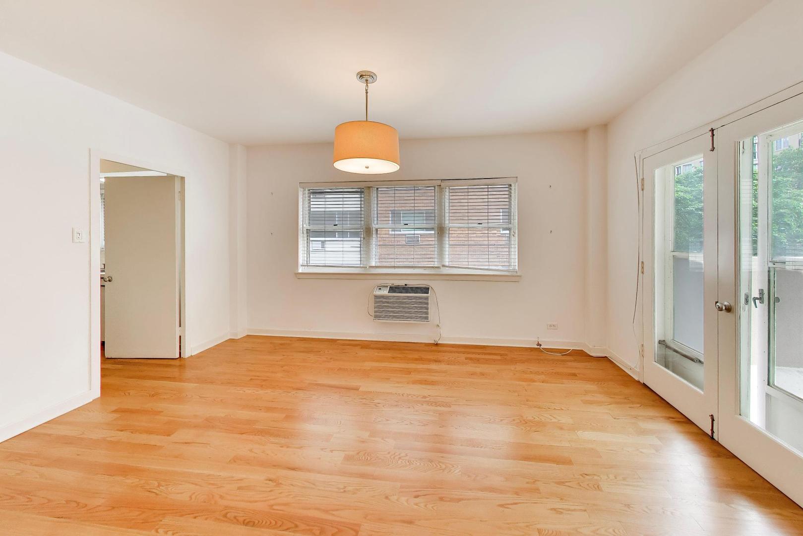 1508 Hinman Avenue 3a Property Photo 8