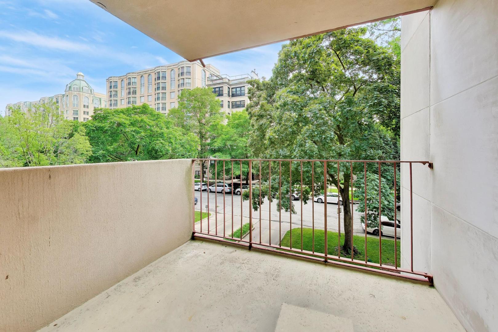1508 Hinman Avenue 3a Property Photo 16