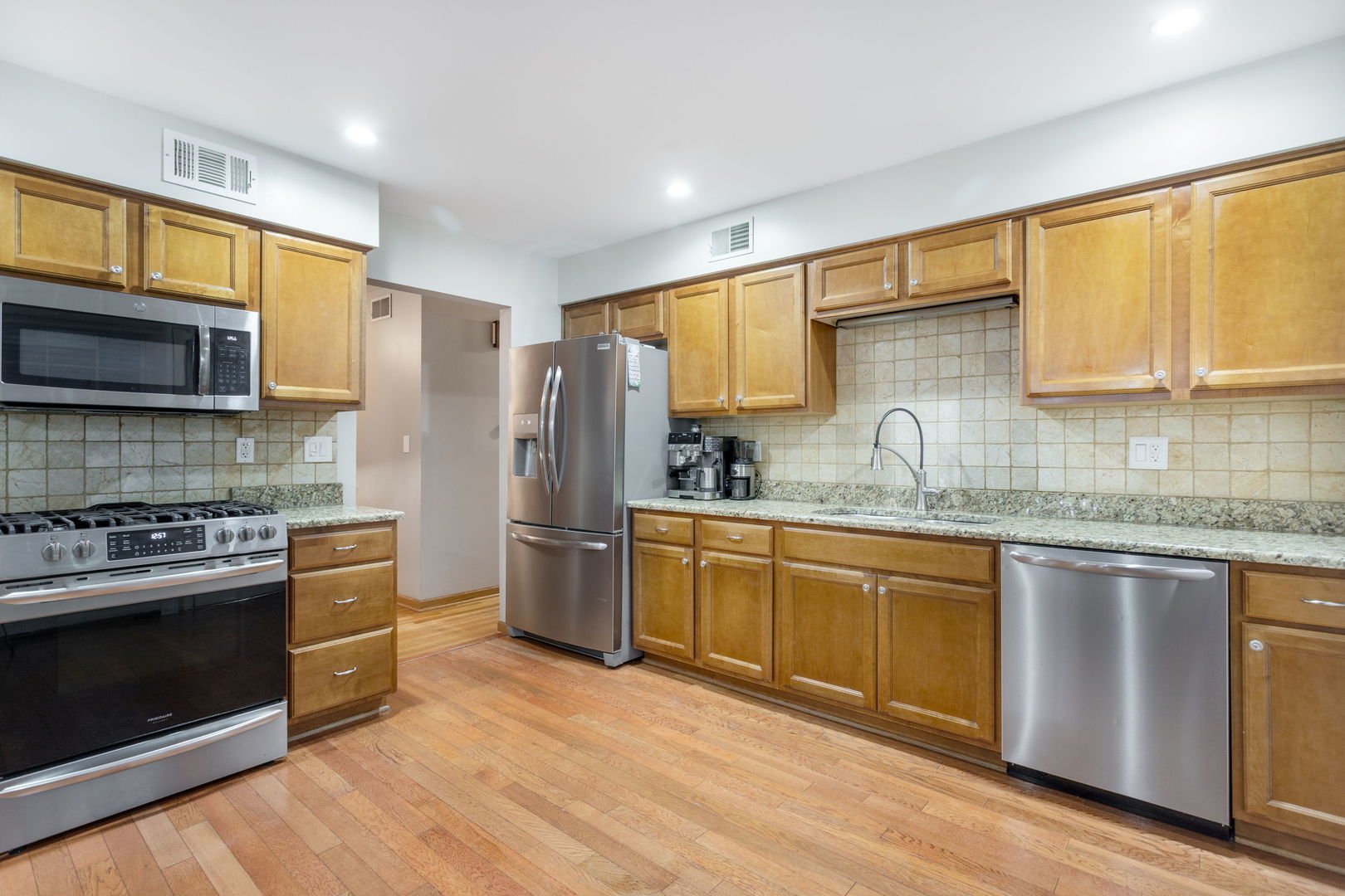 600 Sherman Street Property Photo 7