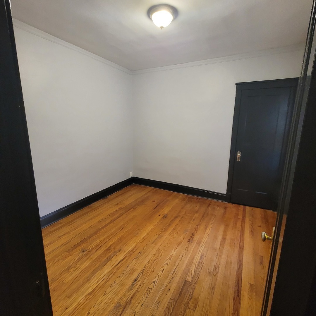 507 W Englewood Avenue 2w Property Photo 7