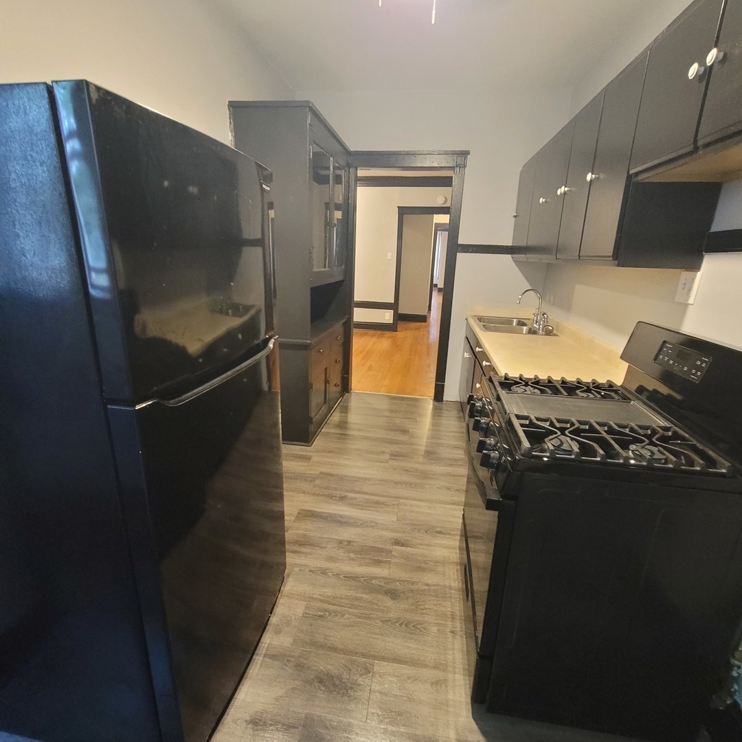 507 W Englewood Avenue 2w Property Photo 8