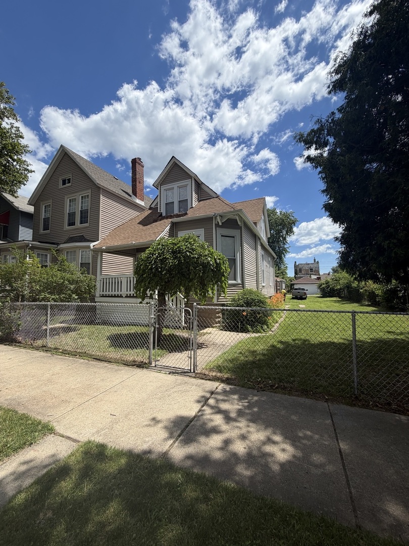 7629 S Dante Avenue Property Photo 1