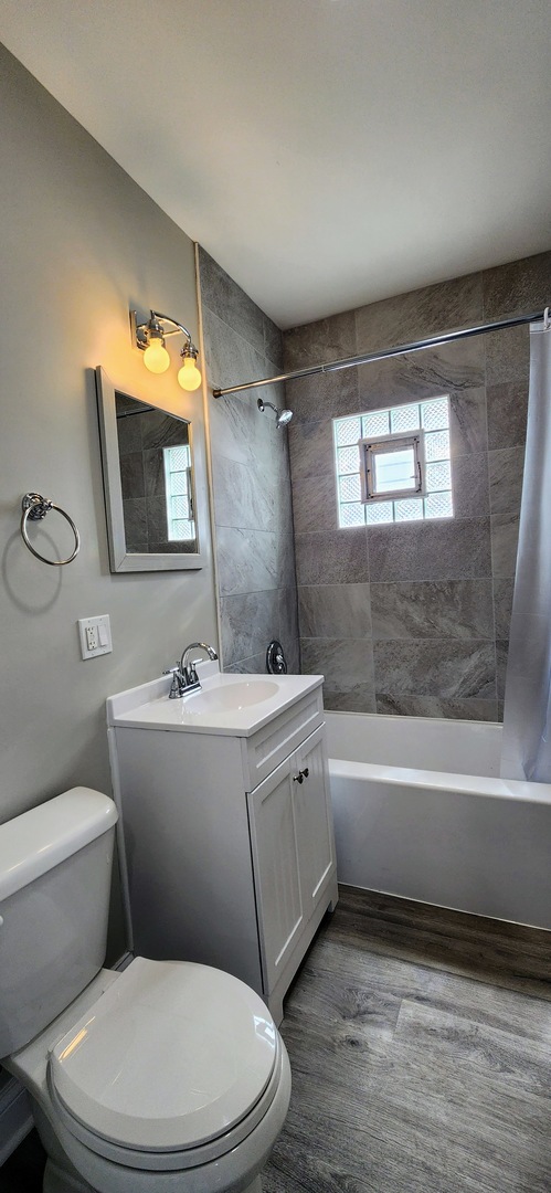 3816 W Montrose Avenue Property Photo 10