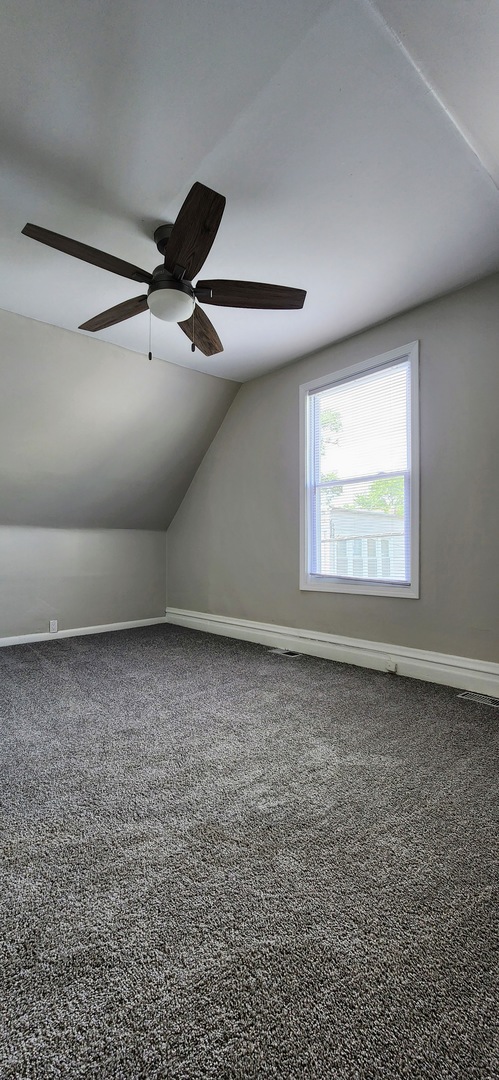 3816 W Montrose Avenue Property Photo 14