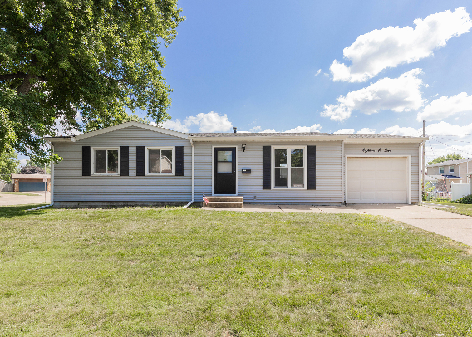 1805 Danbury Drive Property Photo 1