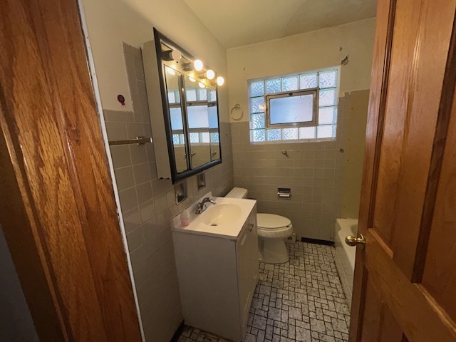 14436 S Michigan Avenue Property Photo 17