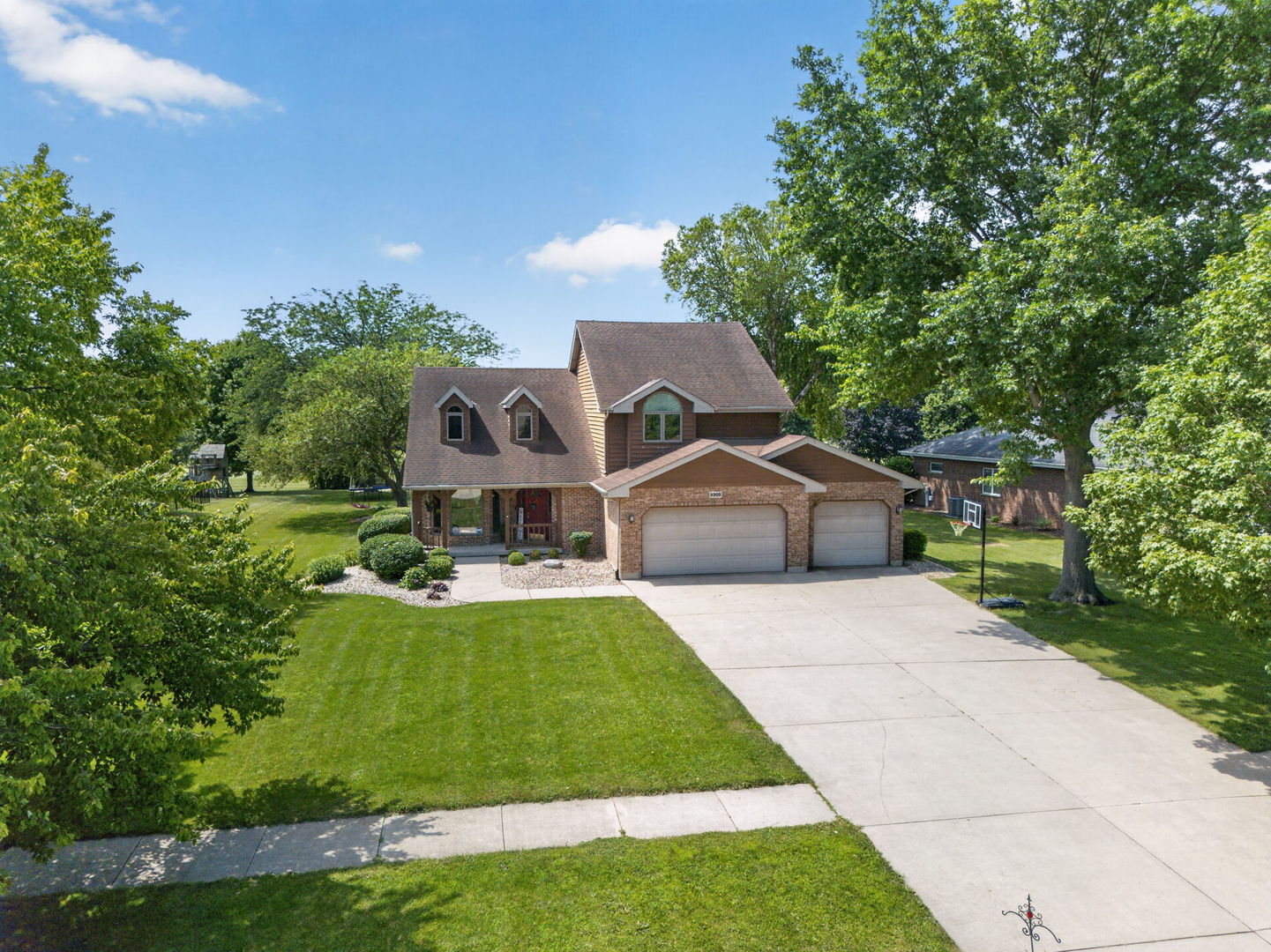 3305 W Nettle Creek Drive Property Photo 5