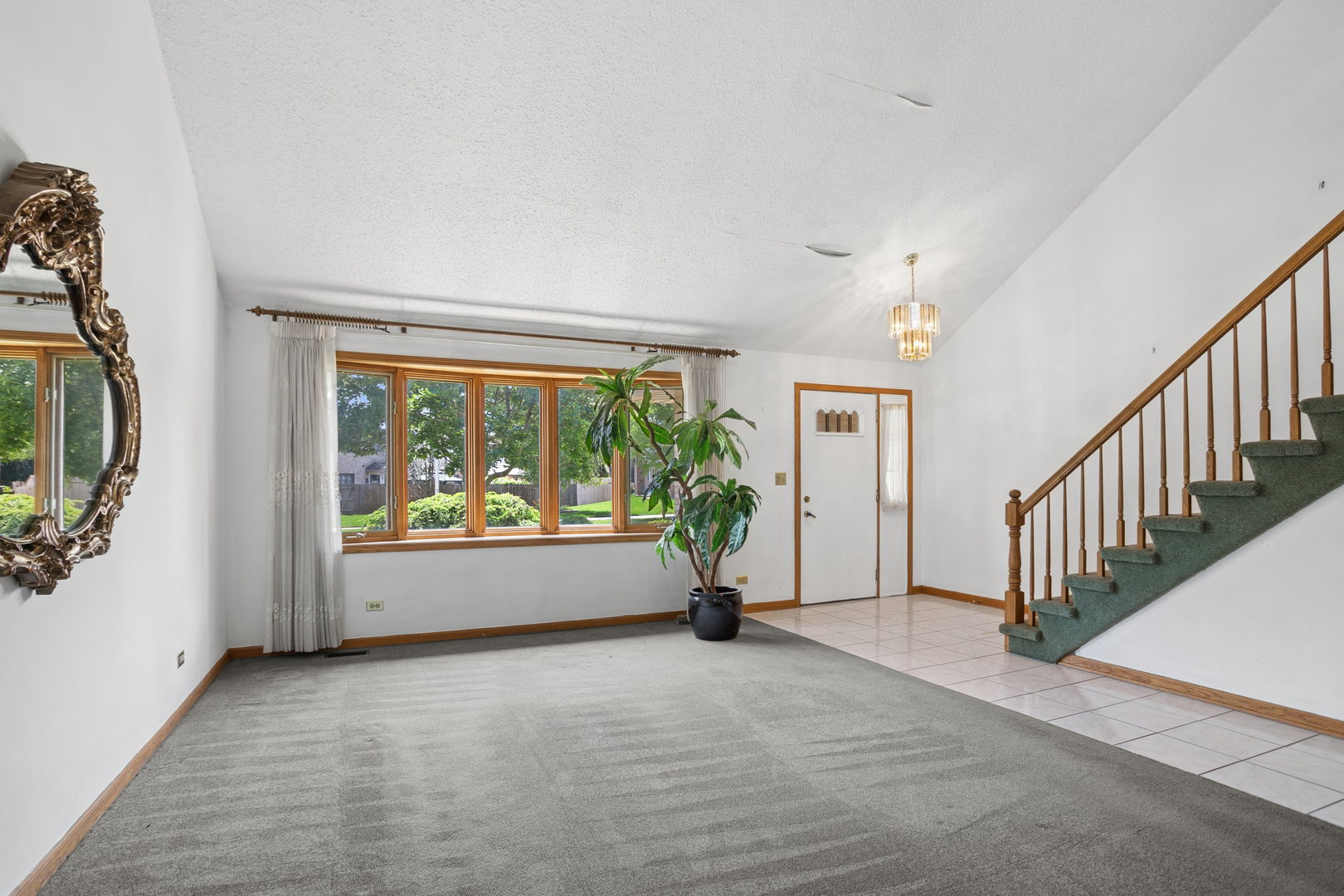 1280 N Aspen Way Property Photo 2