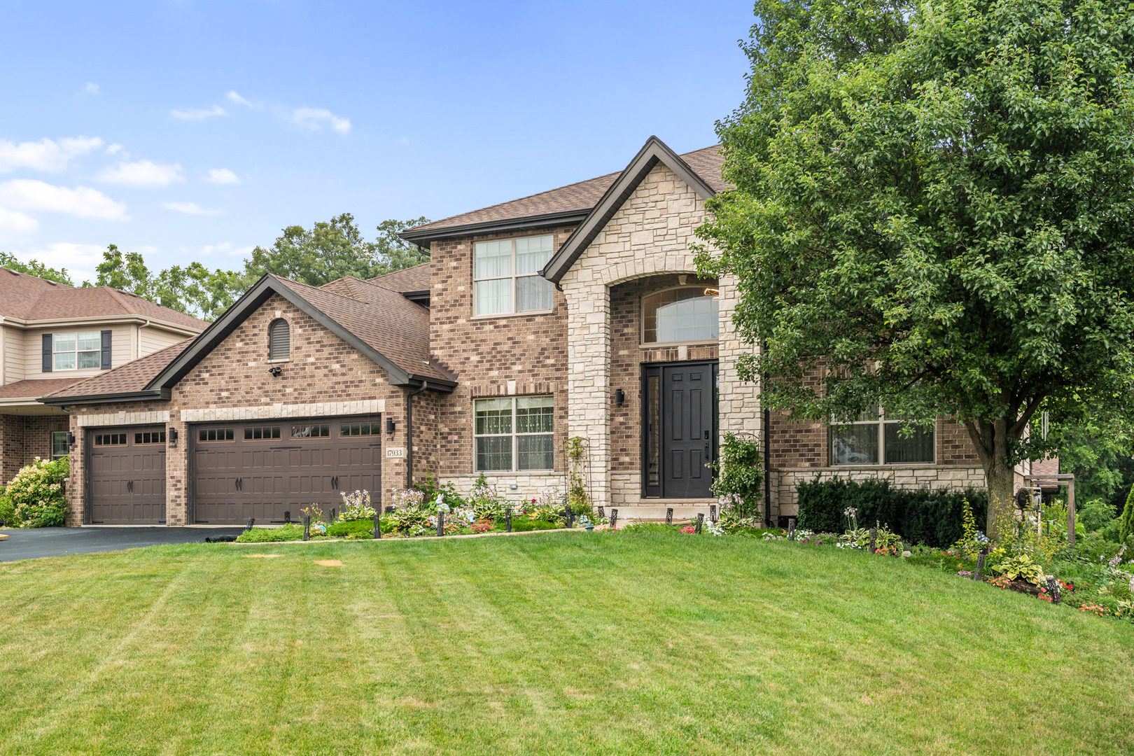 17933 S Beechwood Court Property Photo 1