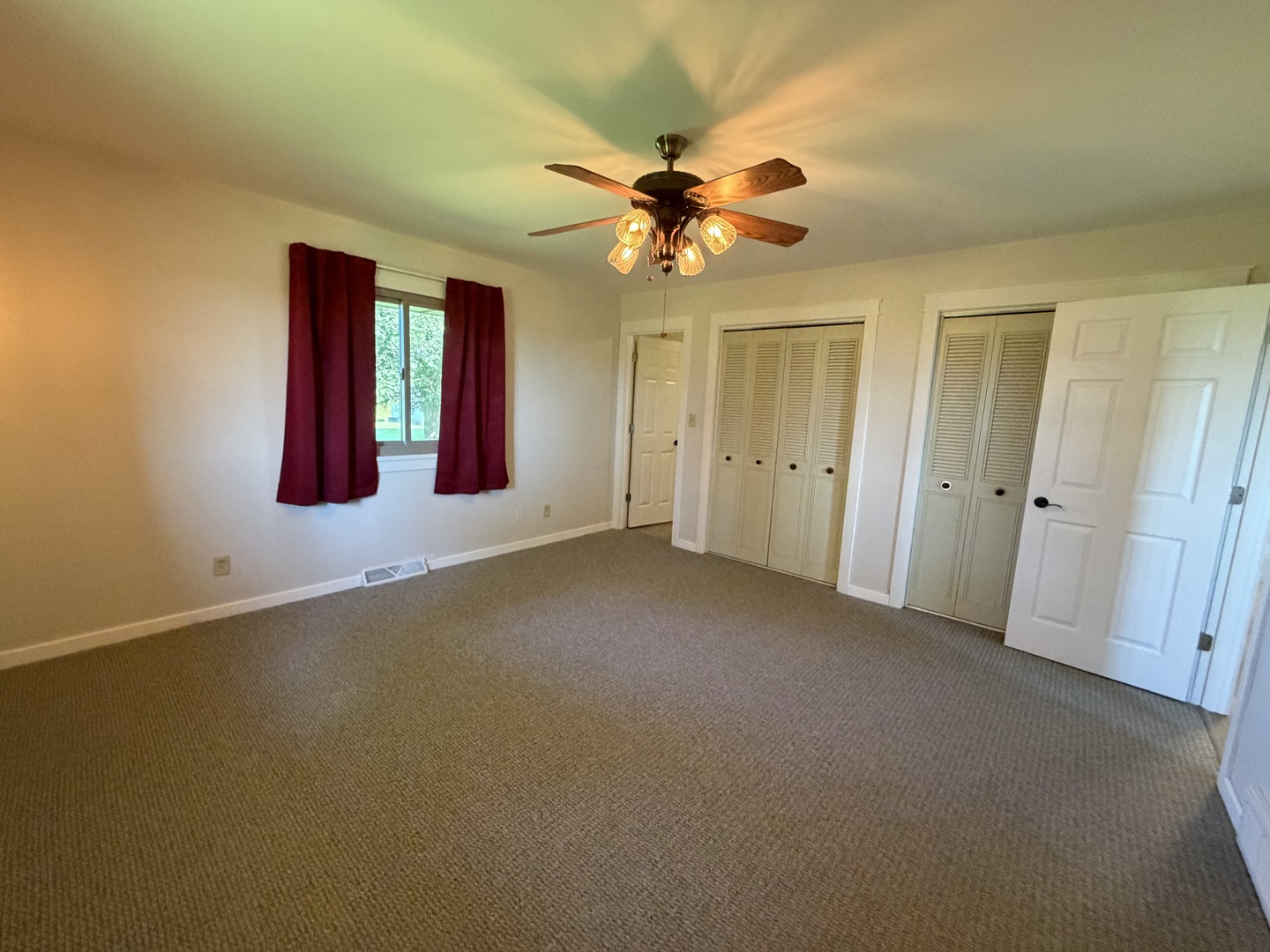 503 N State Street Property Photo 16
