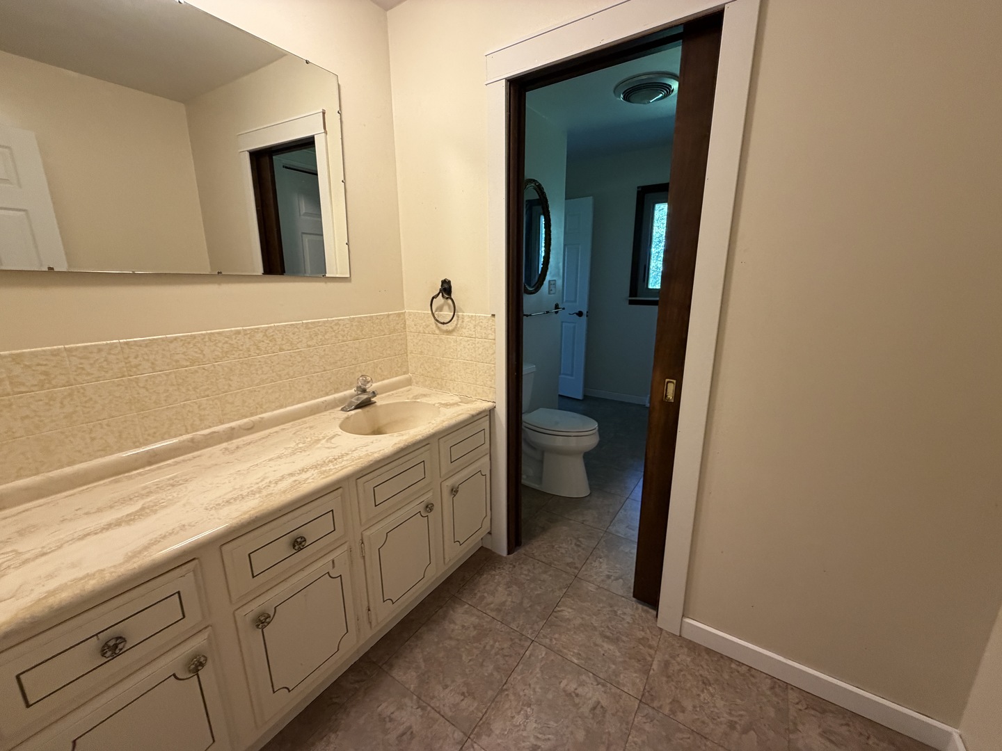 503 N State Street Property Photo 22
