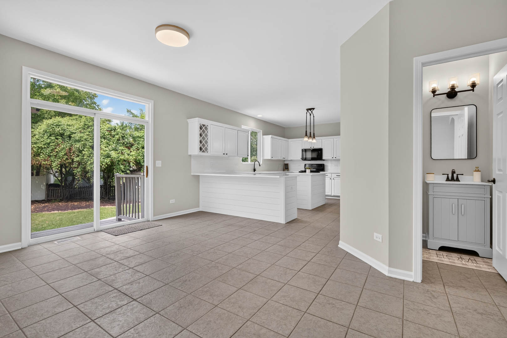 14822 Independence Court Property Photo 10