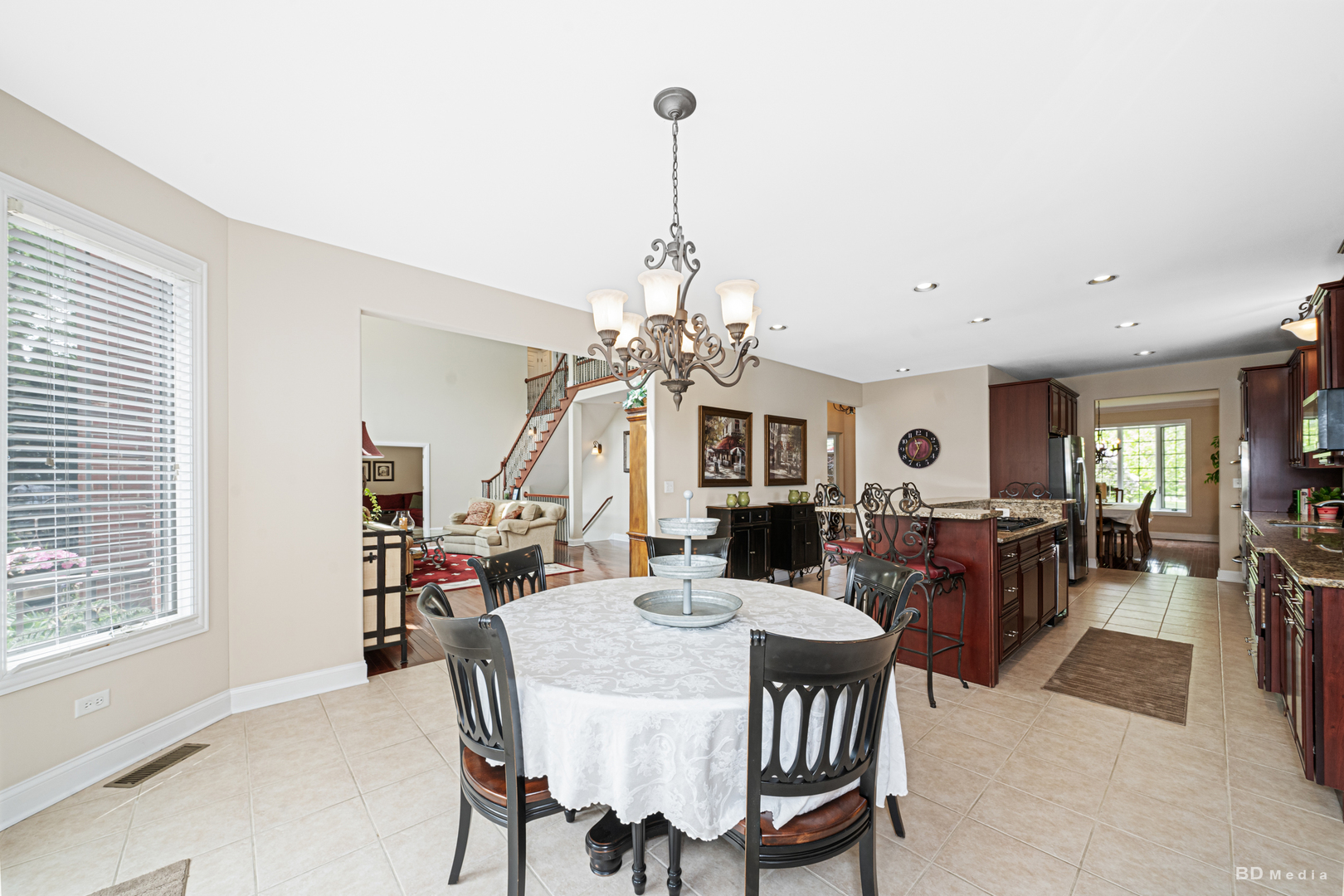 21359 Saddle Lane Property Photo 15