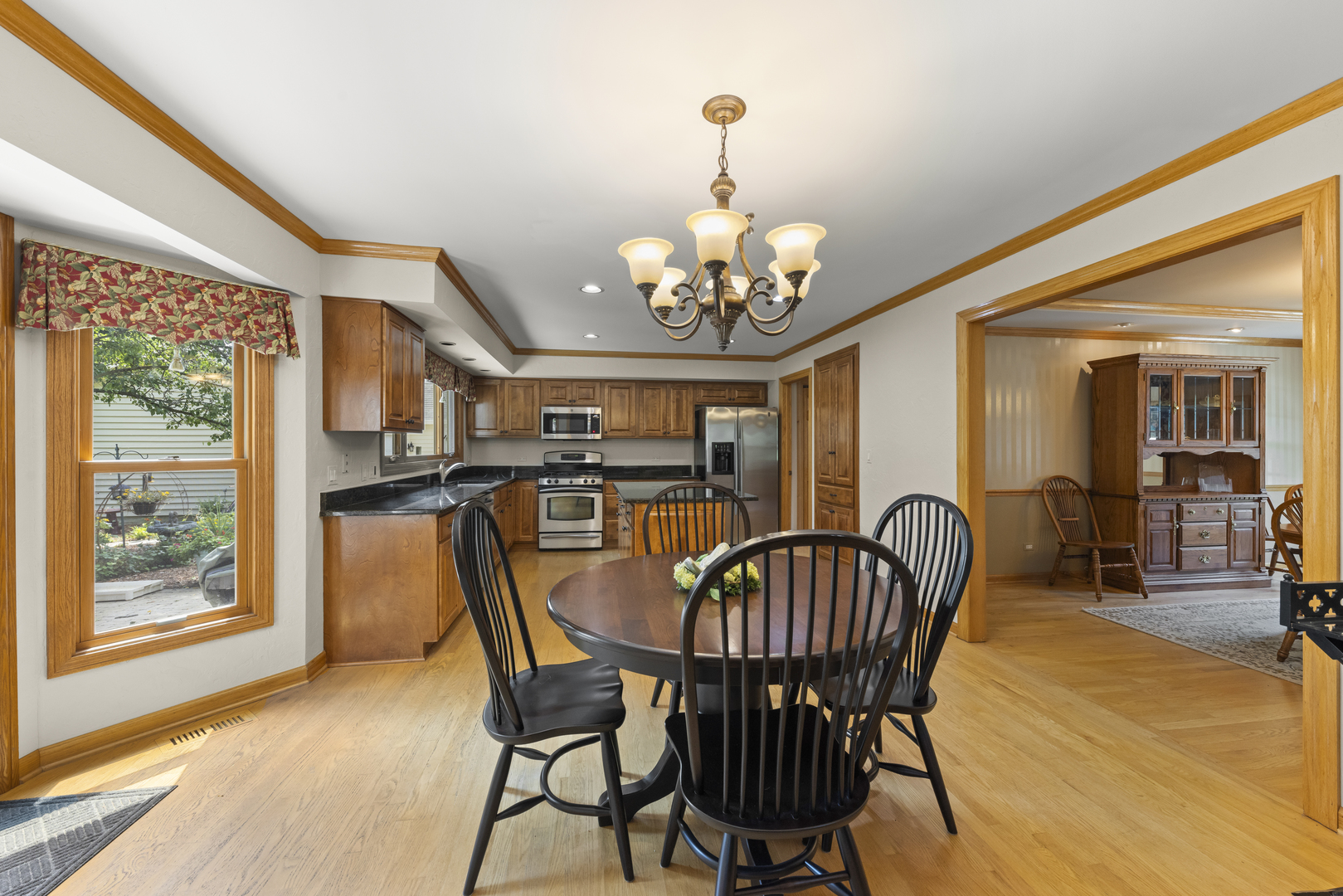 8s765 Singletree Lane Property Photo 9