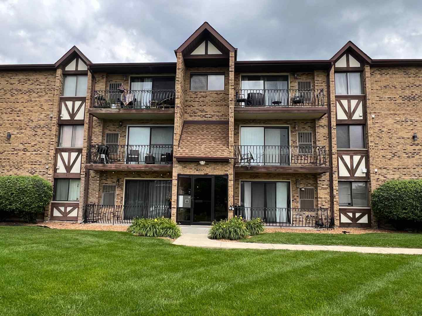 7171 175th Street 3d Property Photo 1