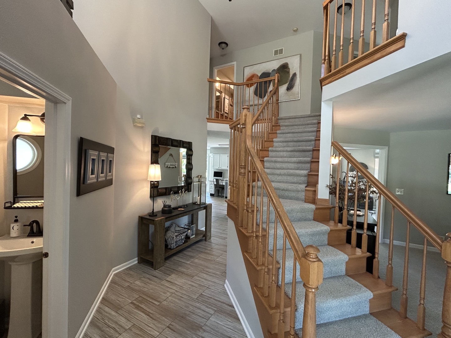 829 Kent Circle Property Photo 3
