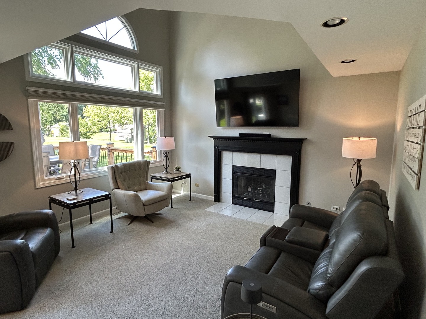 829 Kent Circle Property Photo 8