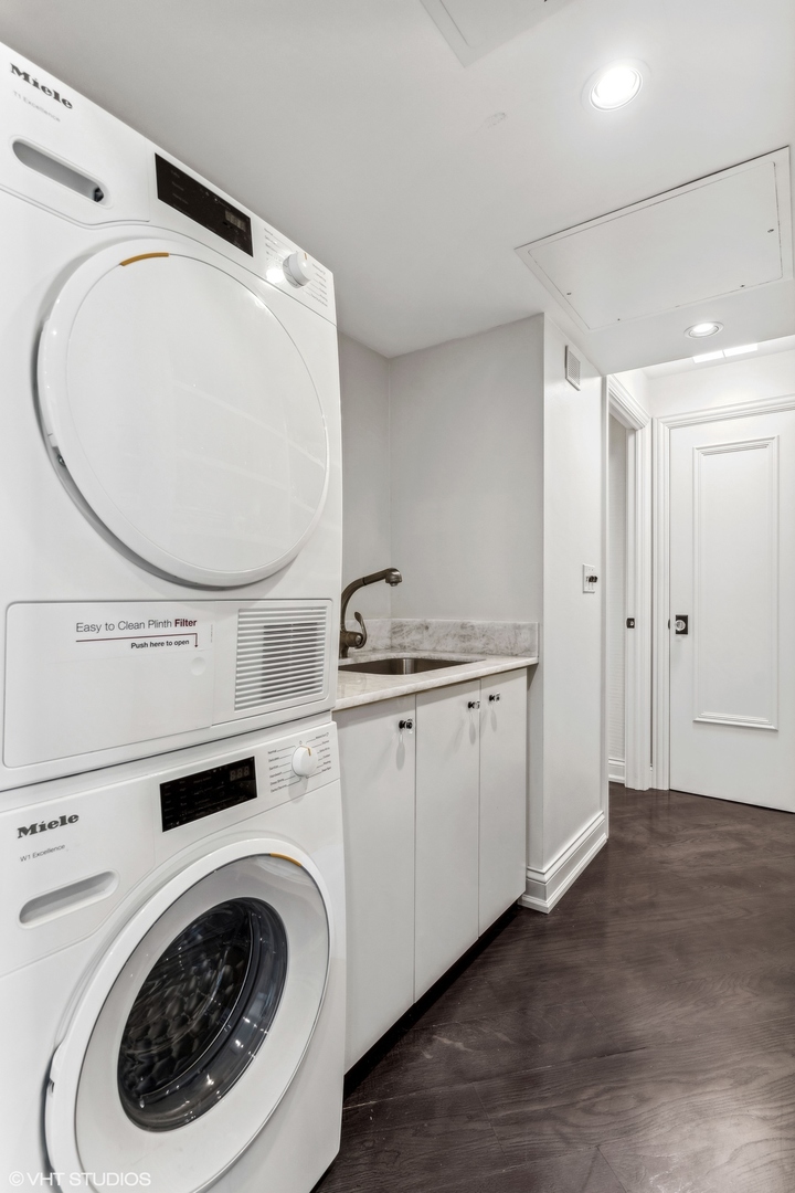 1040 N Lake Shore Drive 26b Property Photo 11
