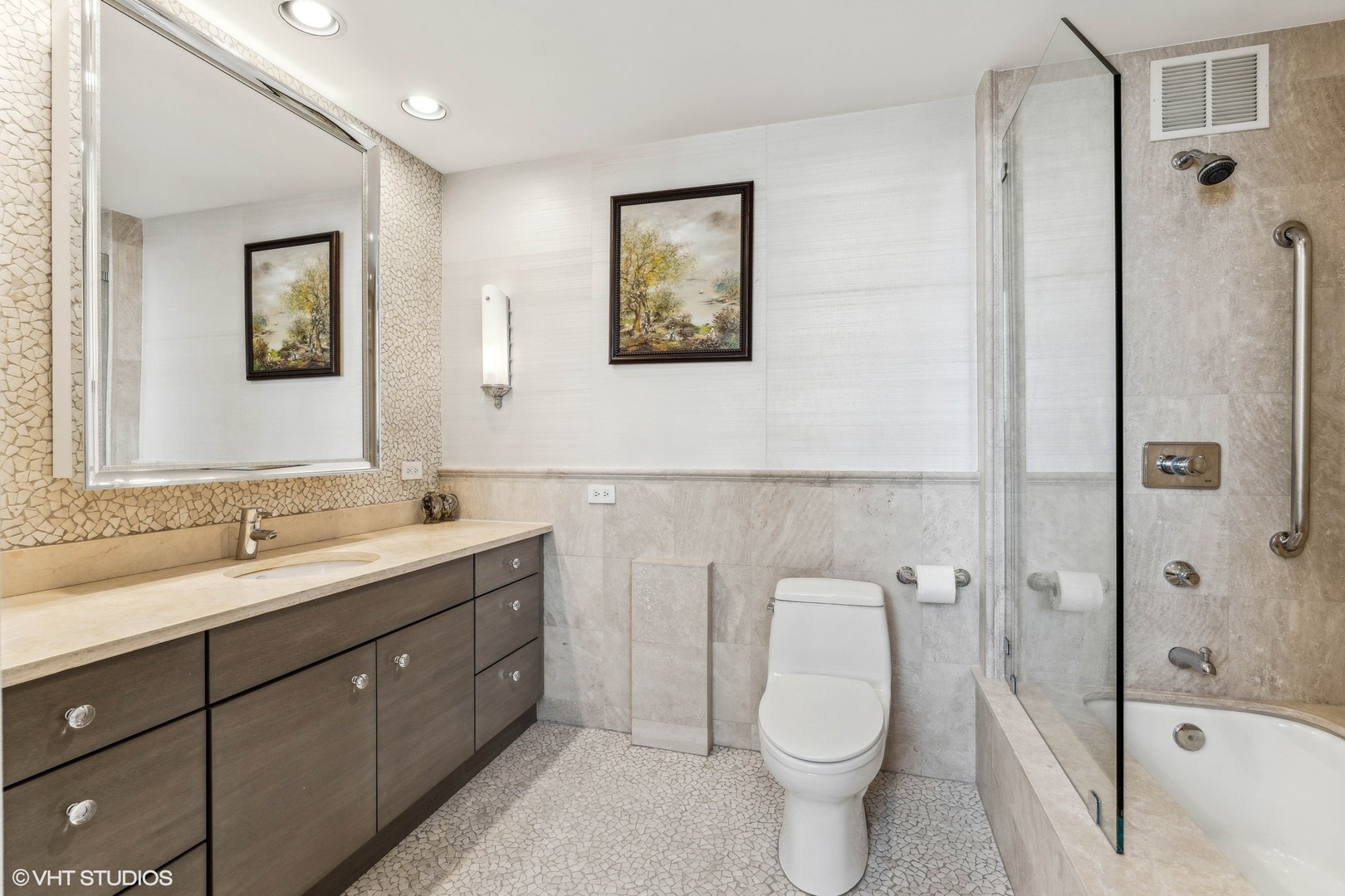 1040 N Lake Shore Drive 26b Property Photo 15