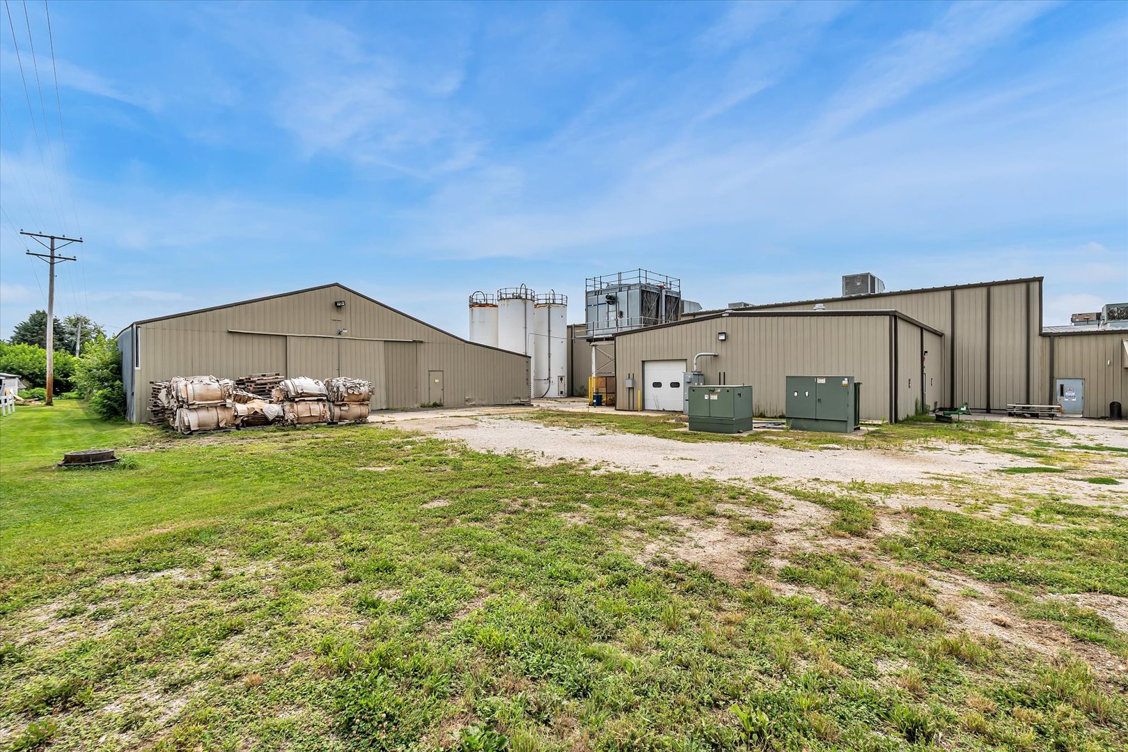 202 1st Street Property Photo 6