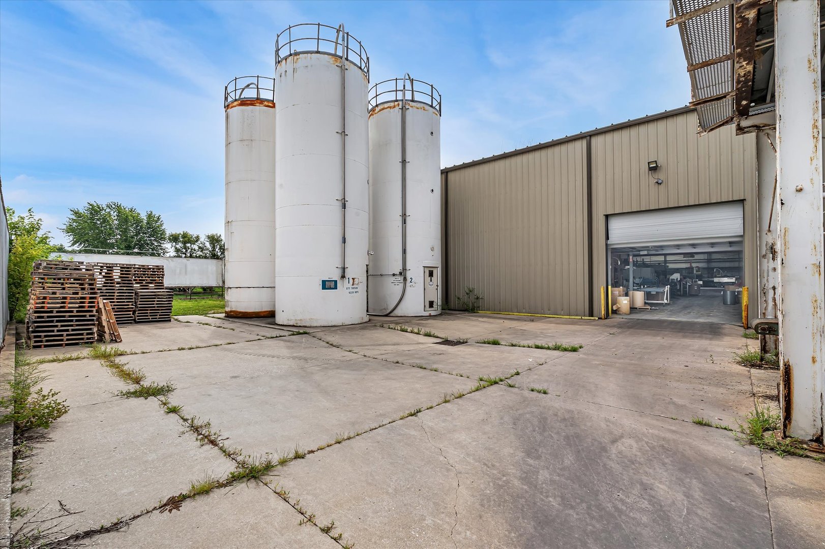 202 1st Street Property Photo 9