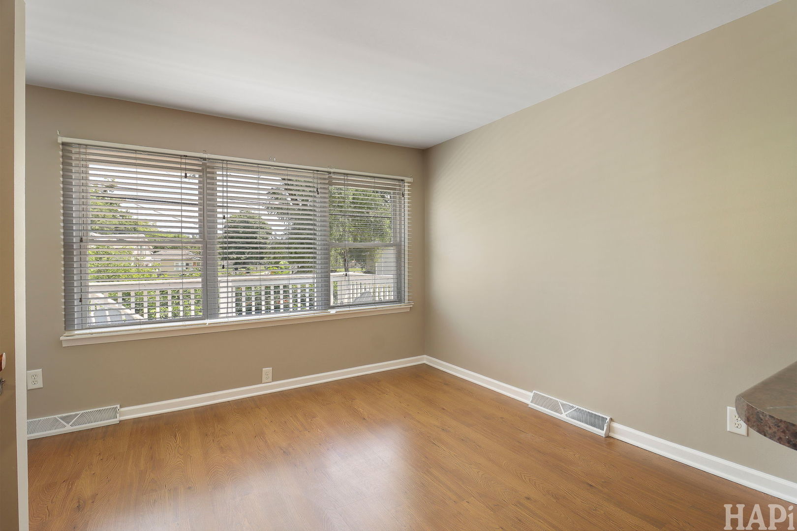 42066 N Lotus Avenue Property Photo 2
