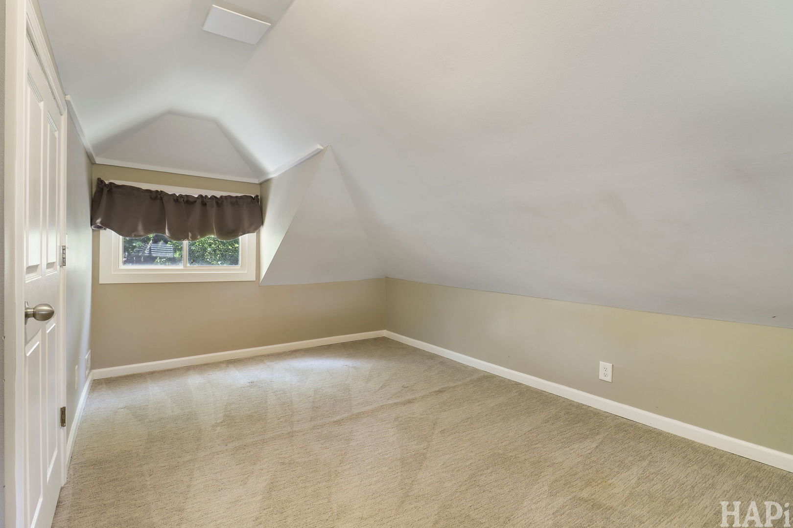 42066 N Lotus Avenue Property Photo 8