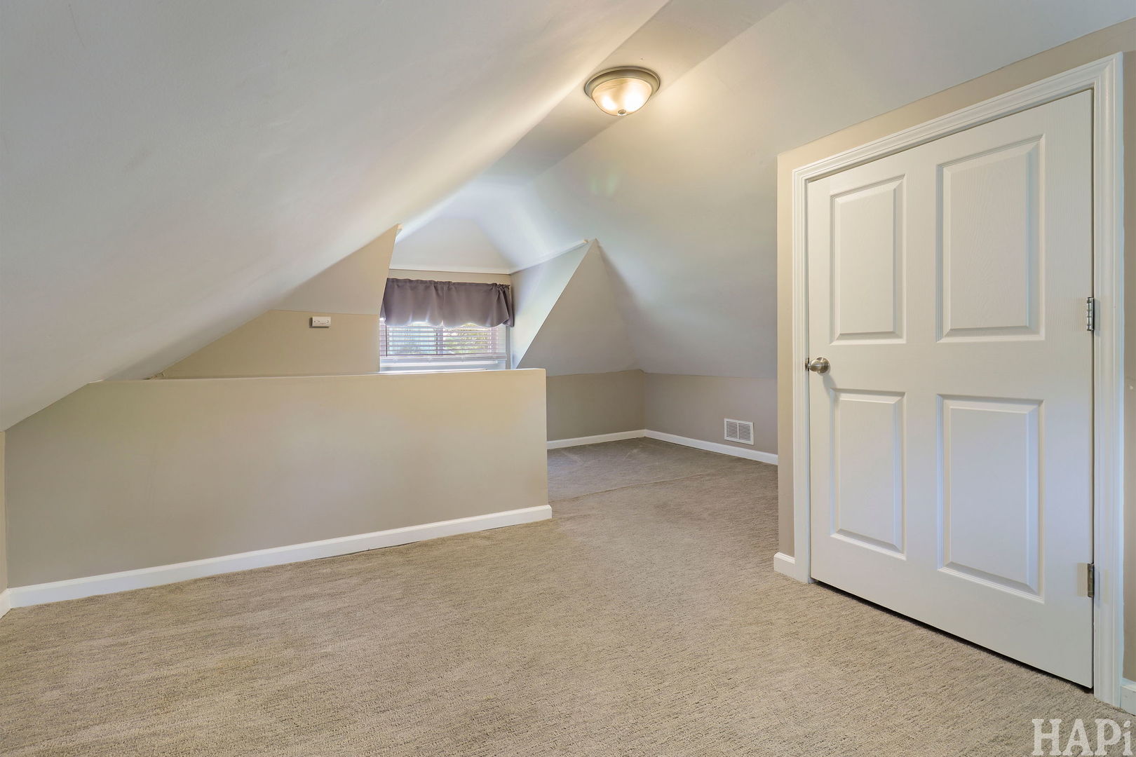 42066 N Lotus Avenue Property Photo 9