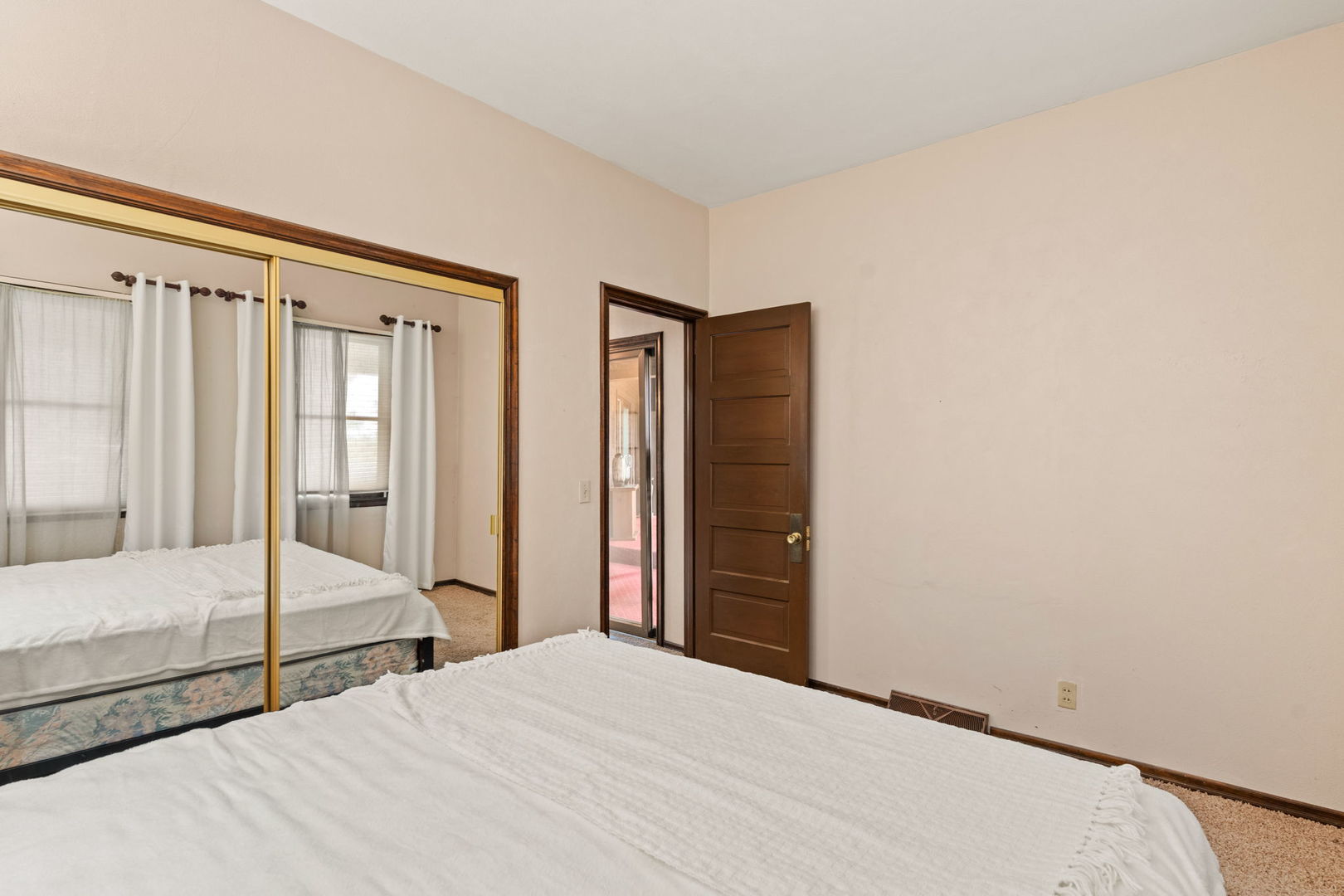 2127 17th Avenue Property Photo 26