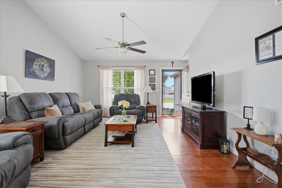 24 Winding Way Property Photo 9
