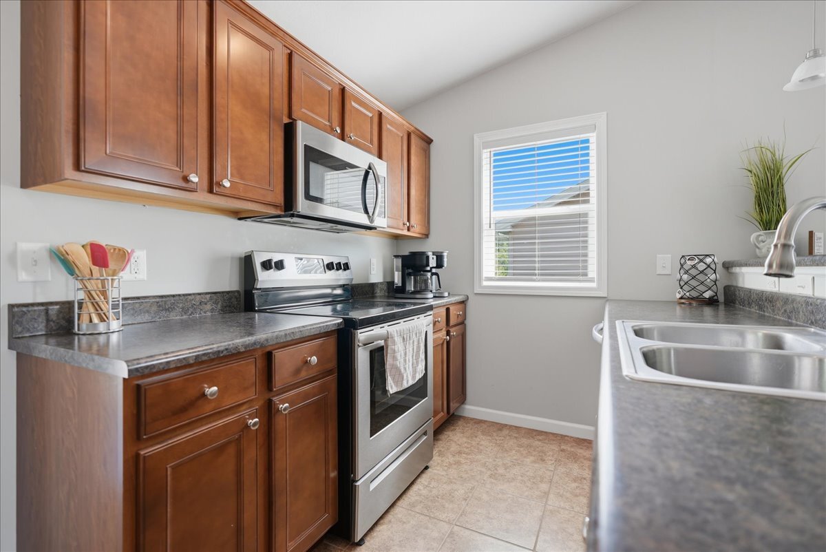 24 Winding Way Property Photo 11