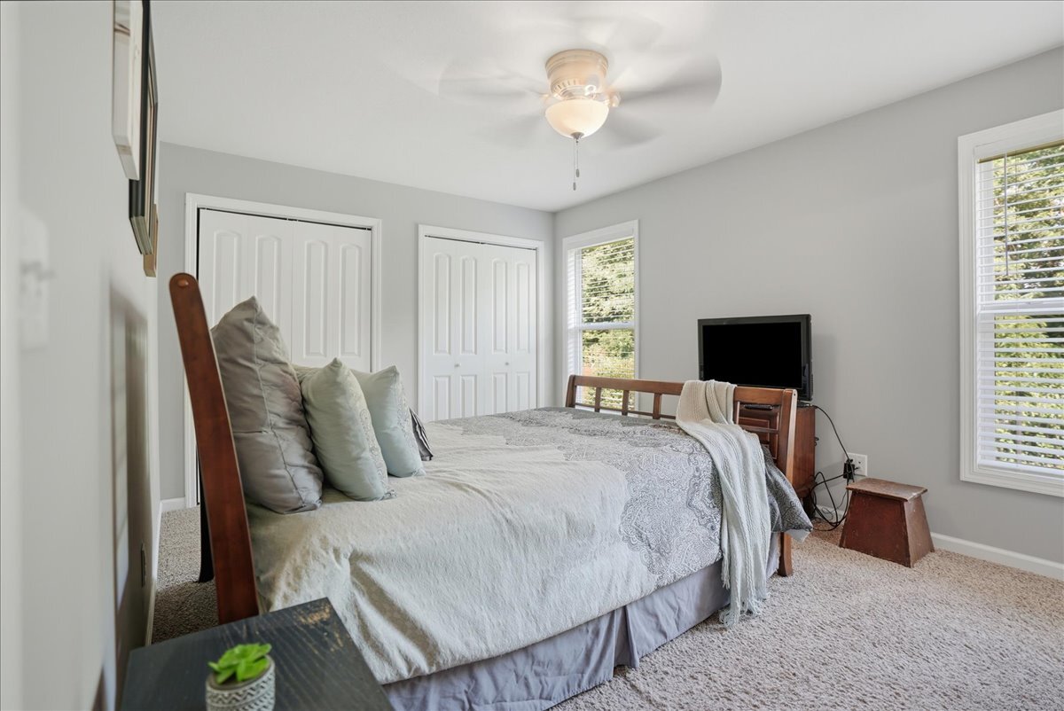 24 Winding Way Property Photo 15