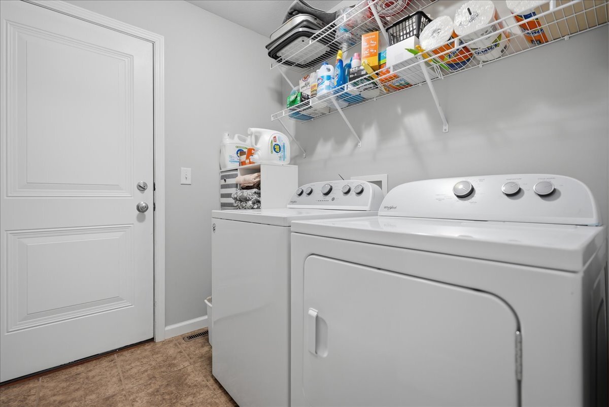 24 Winding Way Property Photo 17