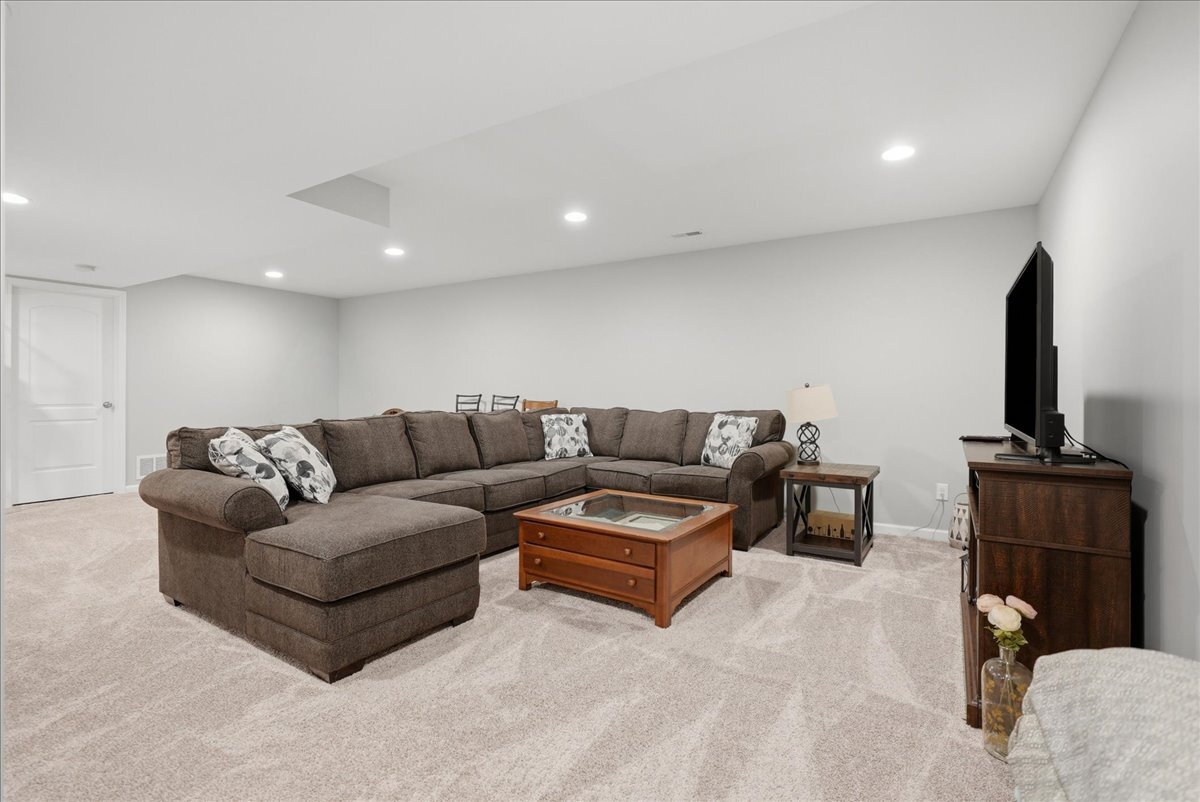 24 Winding Way Property Photo 20