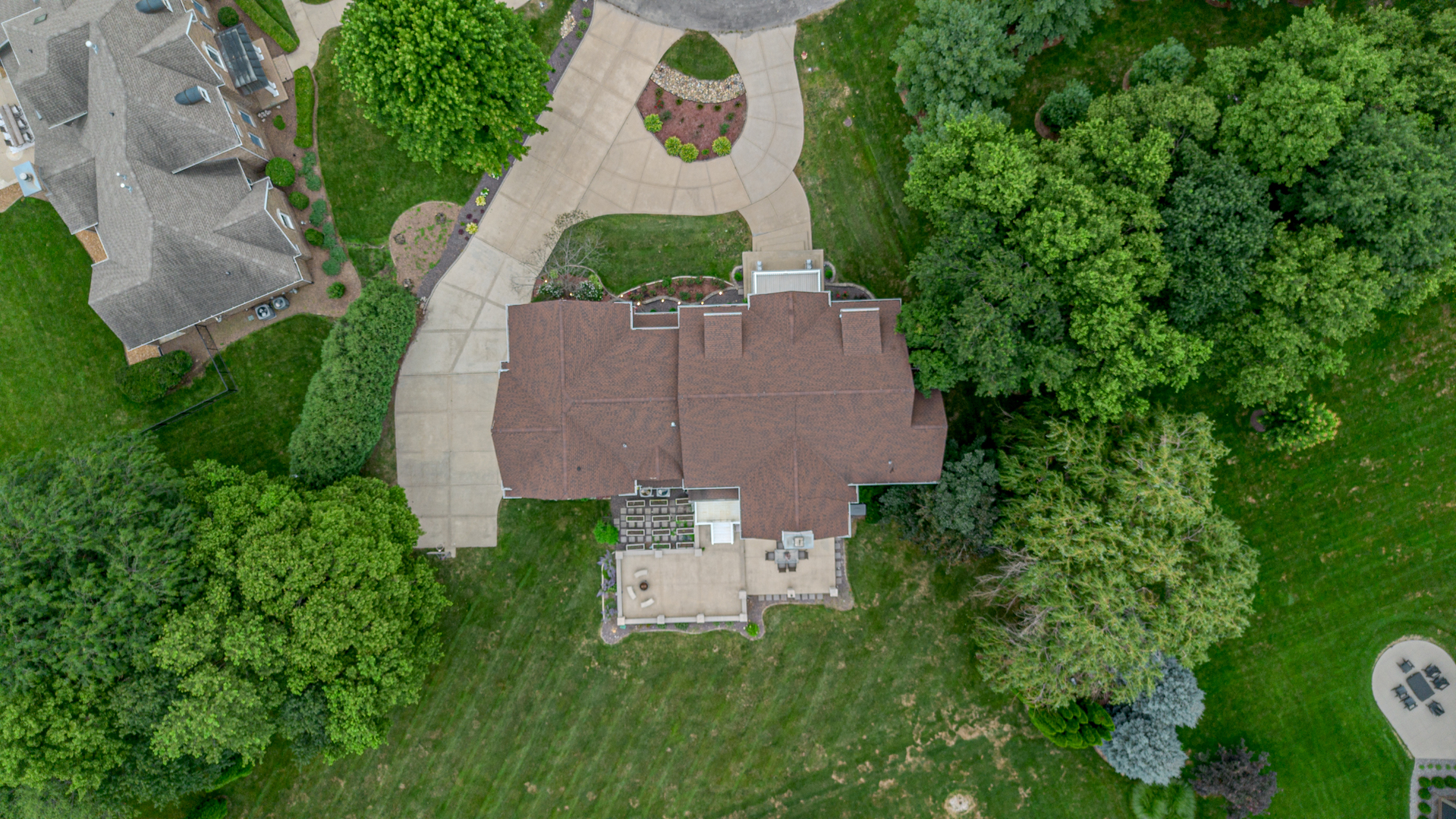 1096 Country Lane Property Photo 48