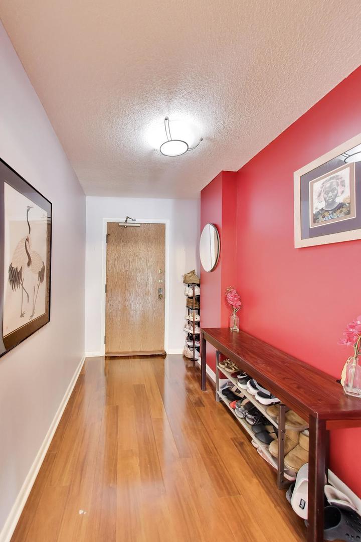 1020 N Harlem Avenue 2f Property Photo 7