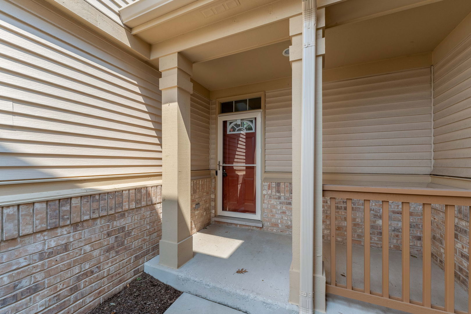 1504 Spyglass Circle Property Photo 4