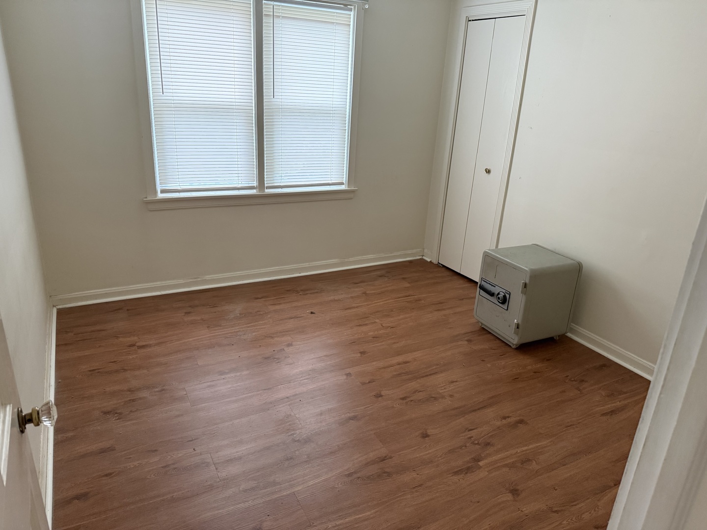 4335 N Overhill Avenue Property Photo 5