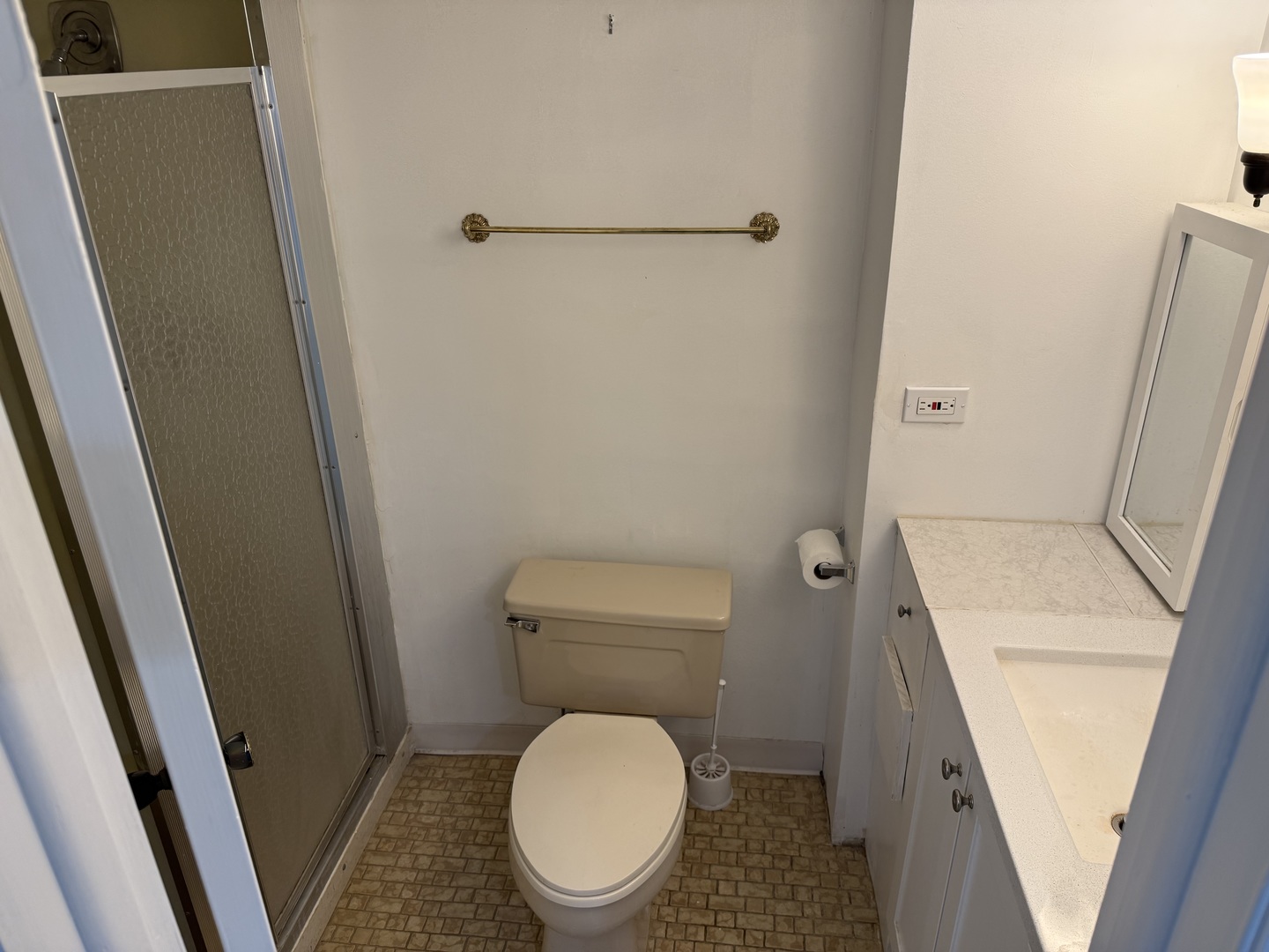4335 N Overhill Avenue Property Photo 7