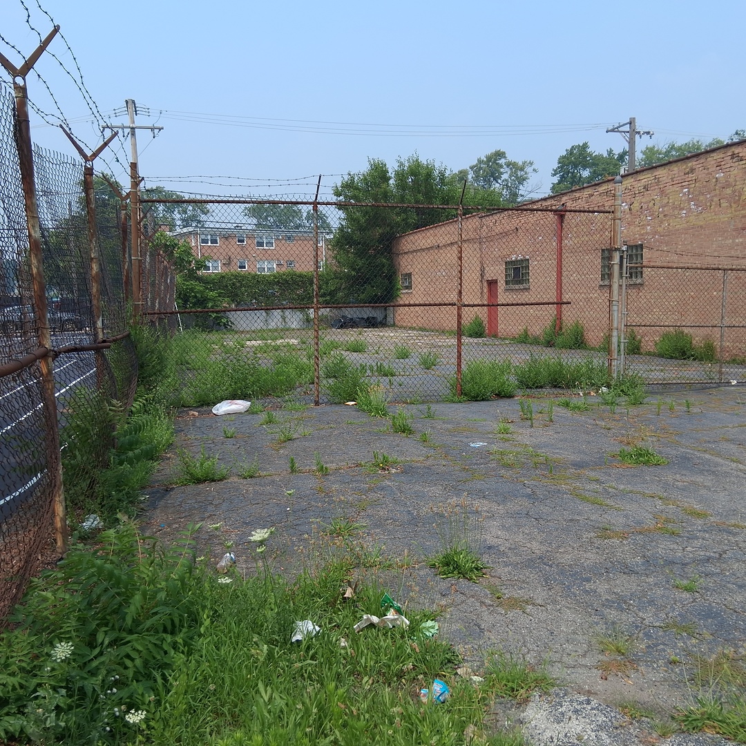 9558 S Vincennes Avenue Property Photo 3