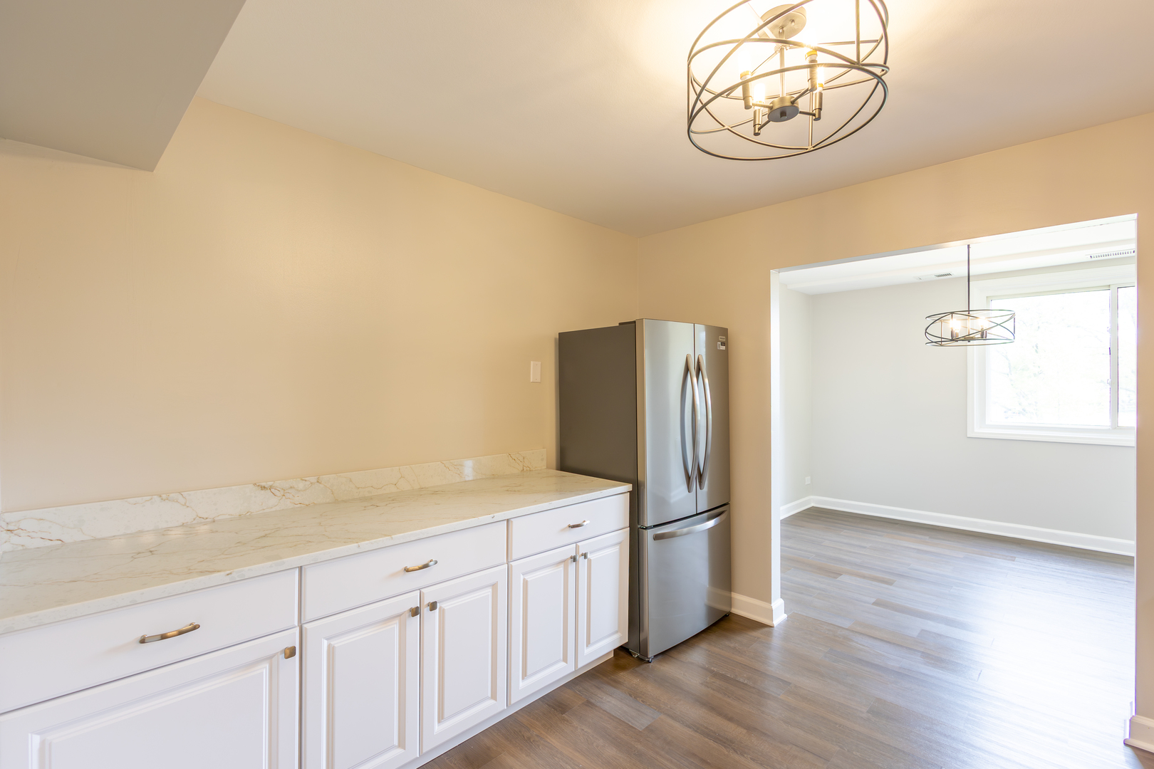 450 Raintree Court 2b Property Photo 9