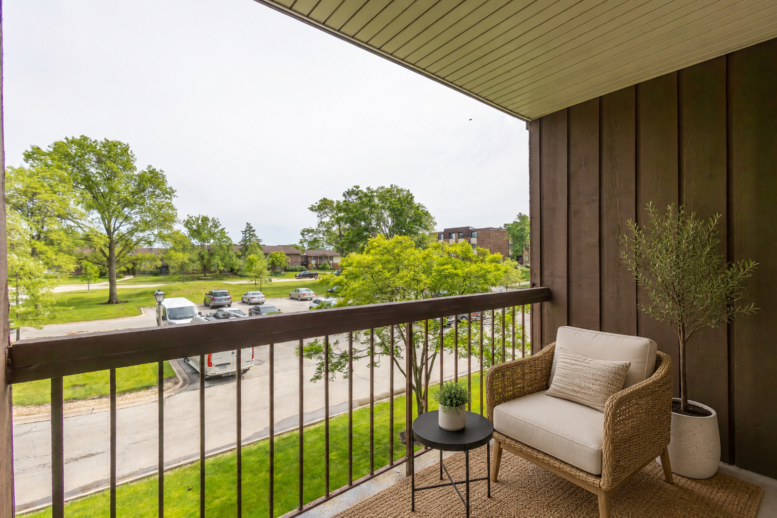 450 Raintree Court 2b Property Photo 18