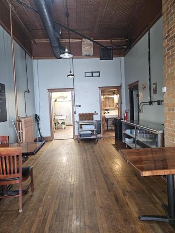 127 W Main Street Property Photo 4