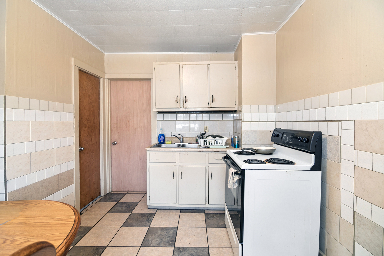 358 S Washington Avenue Property Photo 6