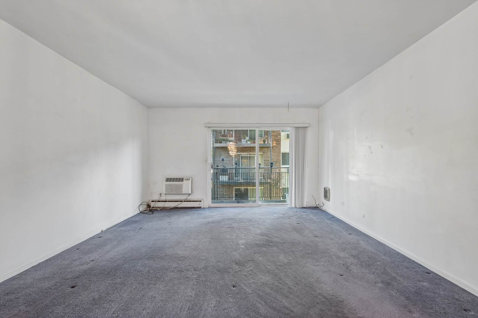 6359 N Ridge Avenue 206 Property Photo 5