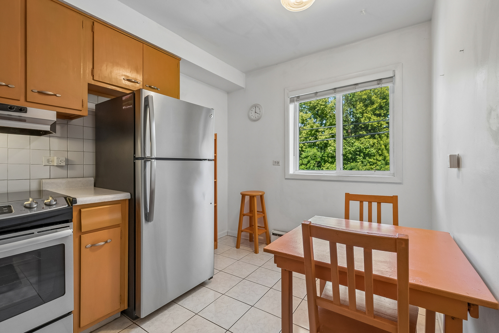 6359 N Ridge Avenue 206 Property Photo 11