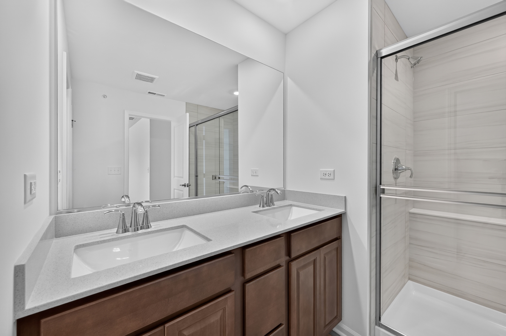 164 E Berkshire Drive Property Photo 13