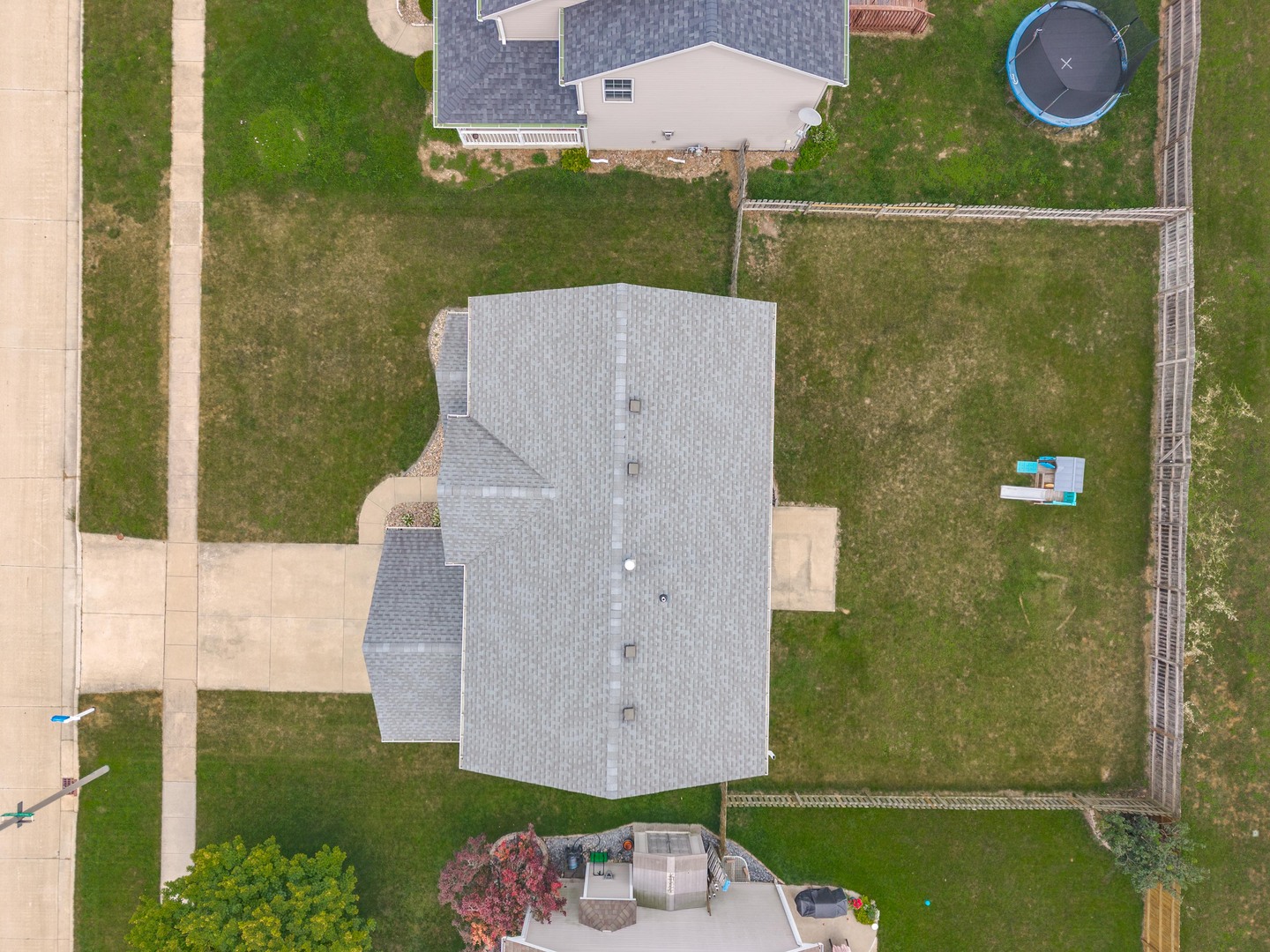 1410 Tralee Lane Property Photo 3