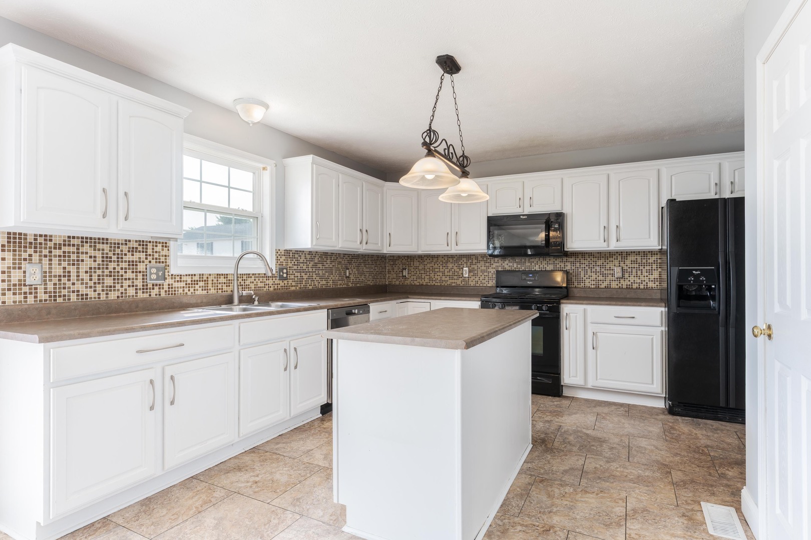 1410 Tralee Lane Property Photo 19